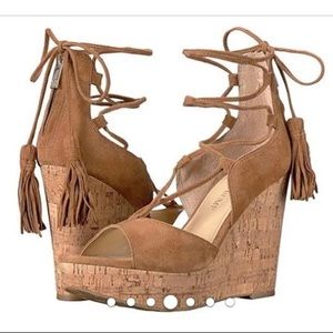 Women’s size 6, Ivan’s Trump Hellan3,color is  lighter tone, light natural suede